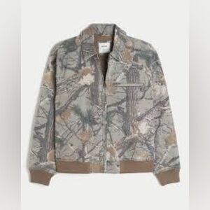 NWT Hollister Men's Multicolor Camouflage Bomber Barn Cargo Jacket